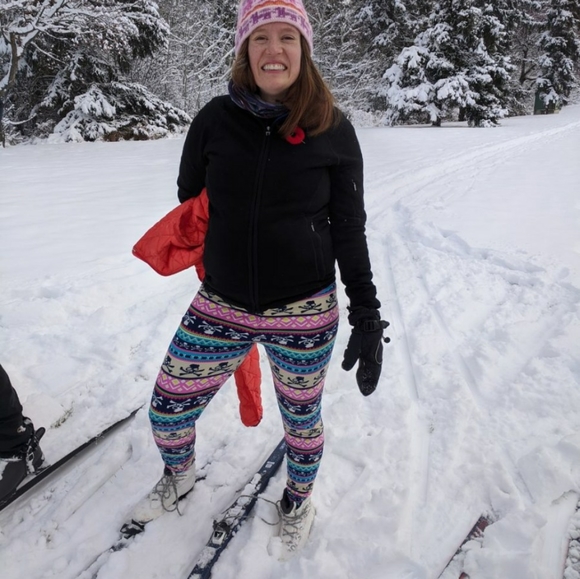 Meet your Posher, Stephanie - Picture 3 of 3